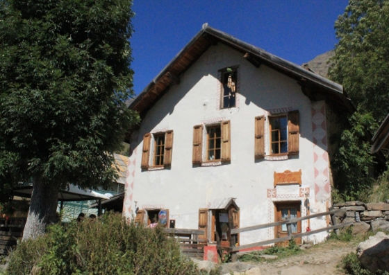 Dormillouse - Ancienne Ecole (gite): https://flic.kr/p/cTQv2C