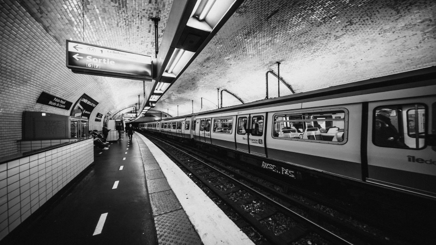 Subway in Paris https://www.pexels.com/photo/subway-in-paris-19235970/